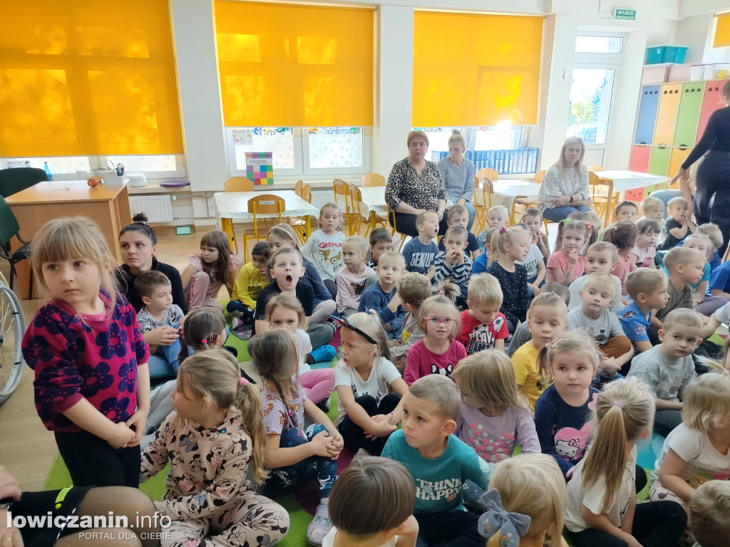 Teatrzyk w przedszkolu Jaś i Małgosia