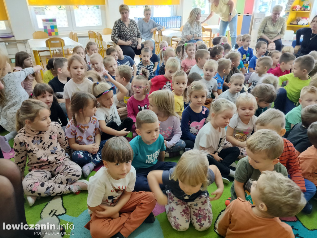 Teatrzyk w przedszkolu Jaś i Małgosia