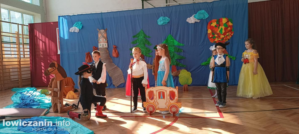 Pasowanie pierwszoklasistów SP w Bełchowie