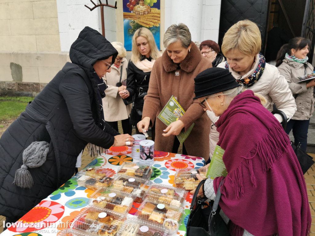 Domaniewice. Kiermasz ciast dla Zosi