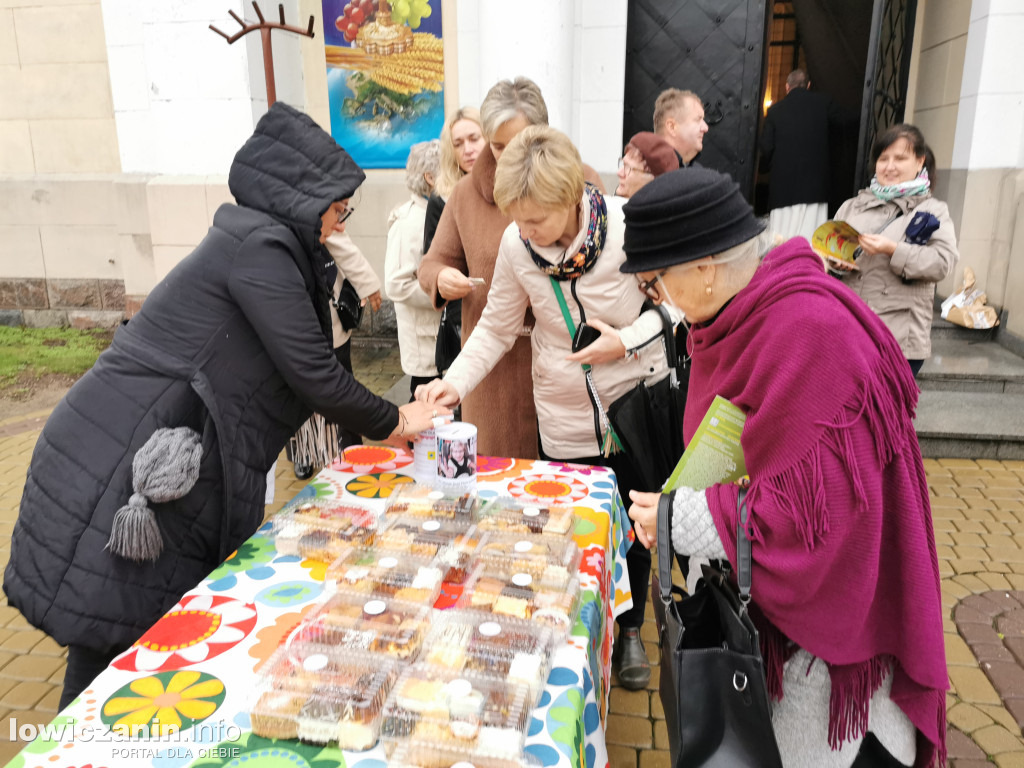 Domaniewice. Kiermasz ciast dla Zosi