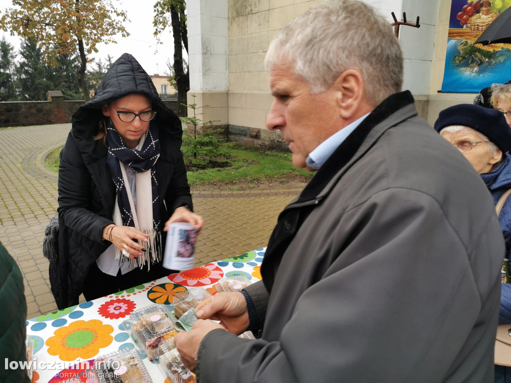 Domaniewice. Kiermasz ciast dla Zosi