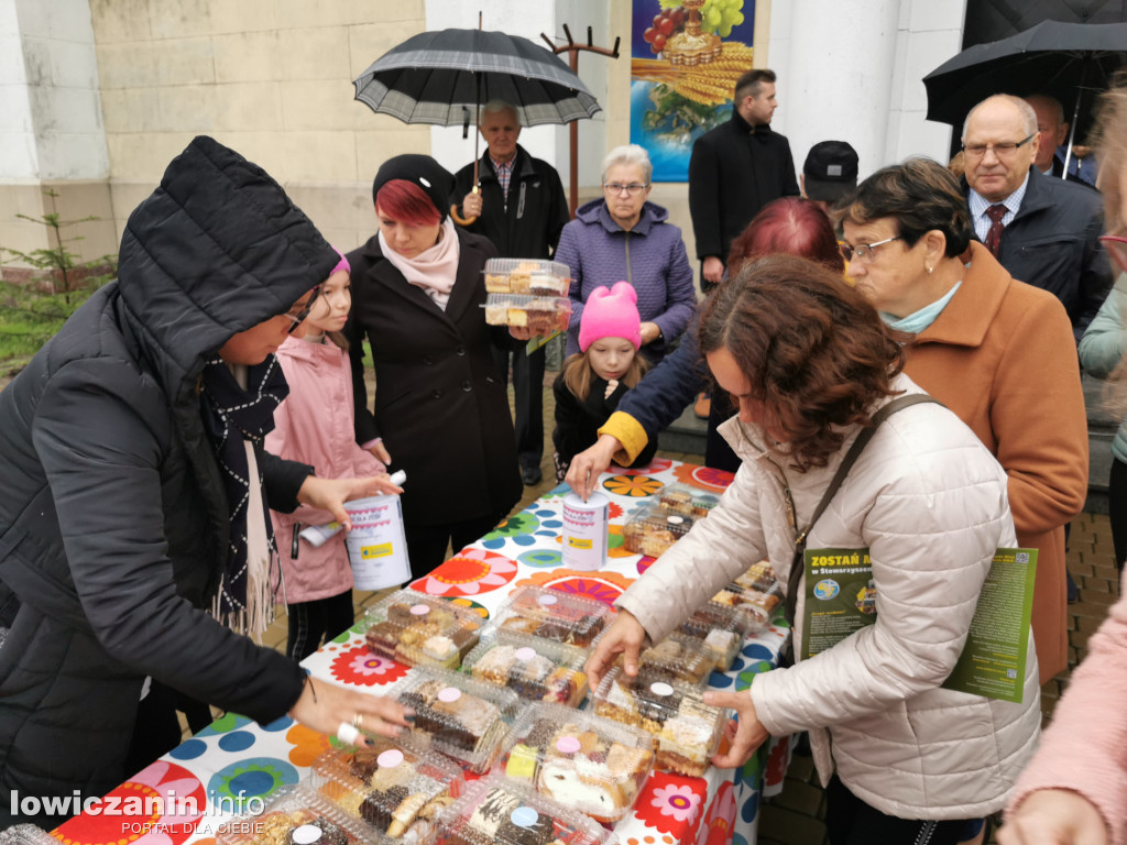 Domaniewice. Kiermasz ciast dla Zosi