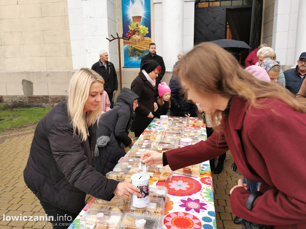 Domaniewice. Kiermasz ciast dla Zosi