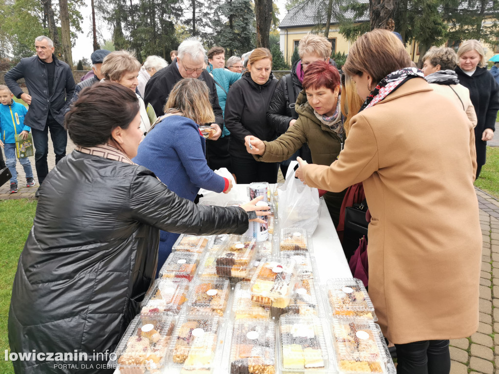 Domaniewice. Kiermasz ciast dla Zosi