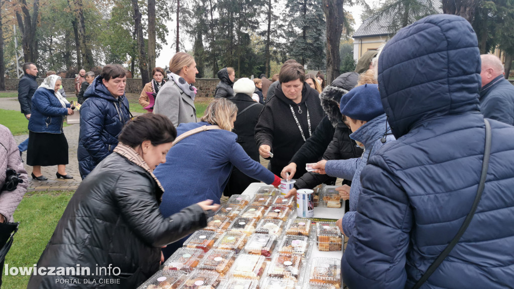 Domaniewice. Kiermasz ciast dla Zosi