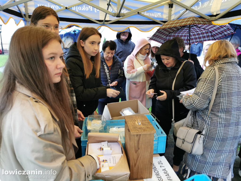Papieskie kremówki pod kościołem pijarskim