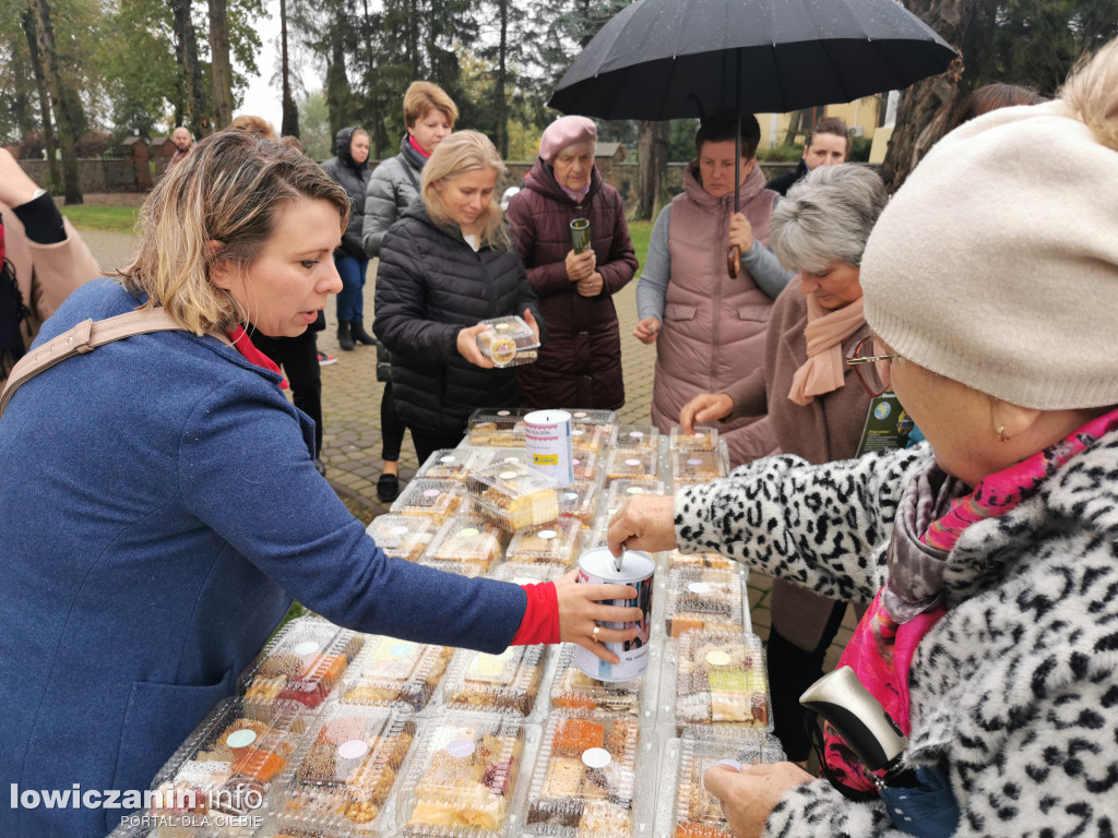 Domaniewice. Kiermasz ciast dla Zosi