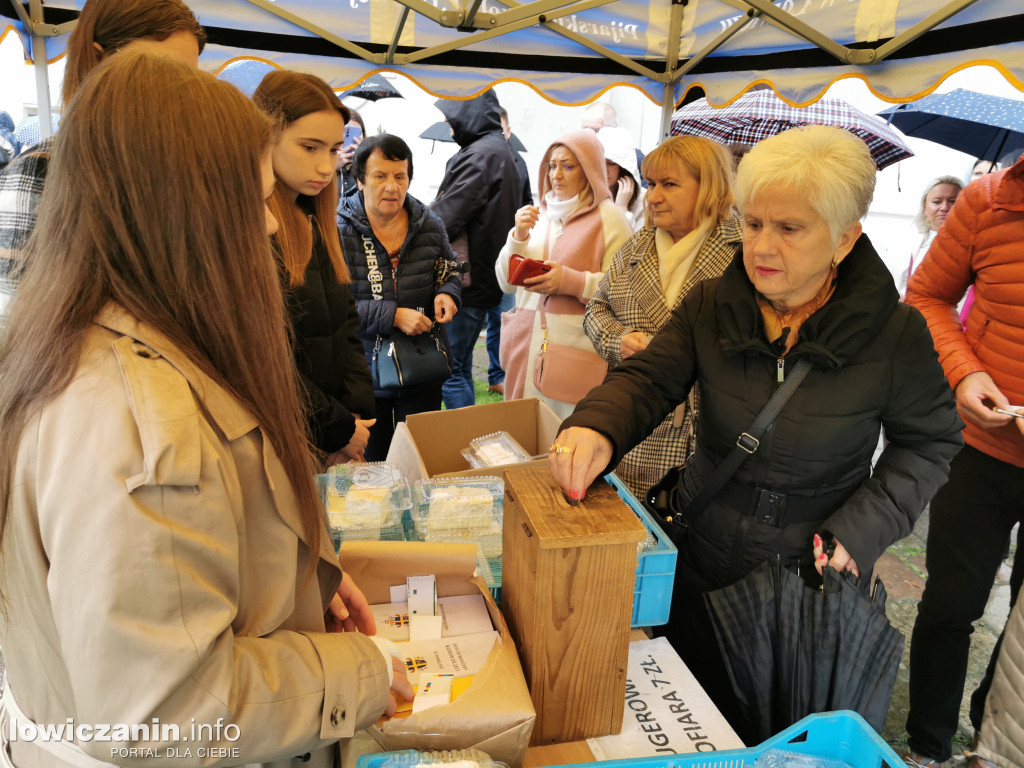 Papieskie kremówki pod kościołem pijarskim