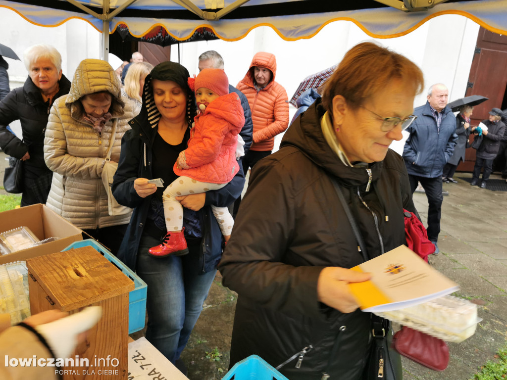 Papieskie kremówki pod kościołem pijarskim