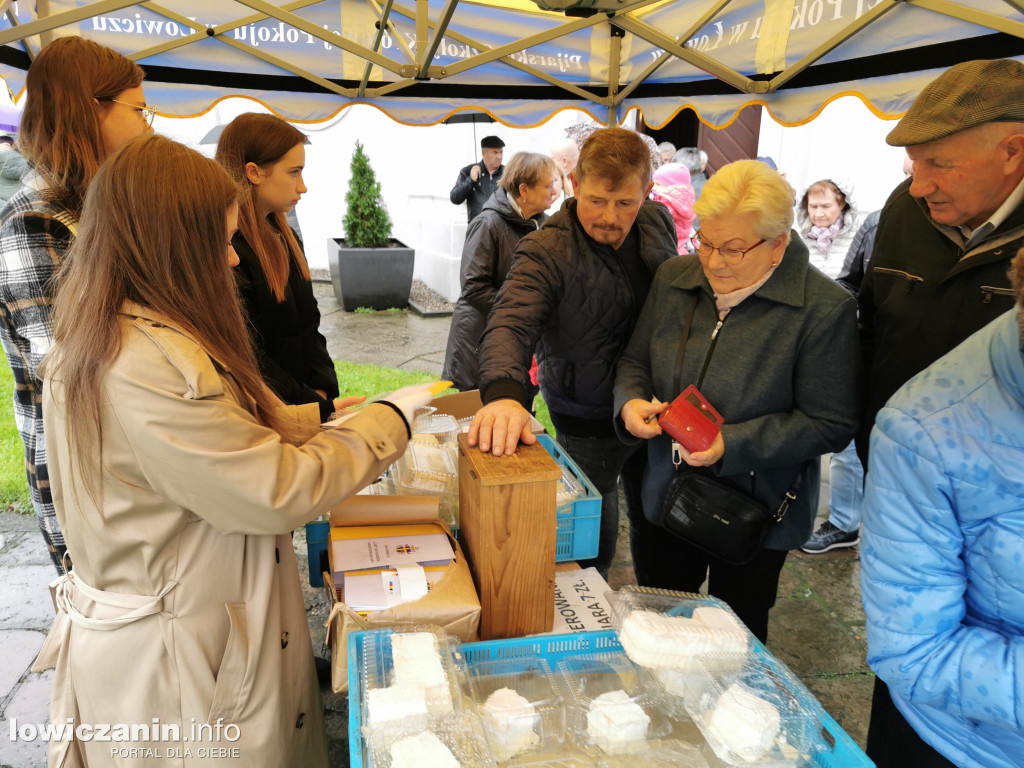 Papieskie kremówki pod kościołem pijarskim