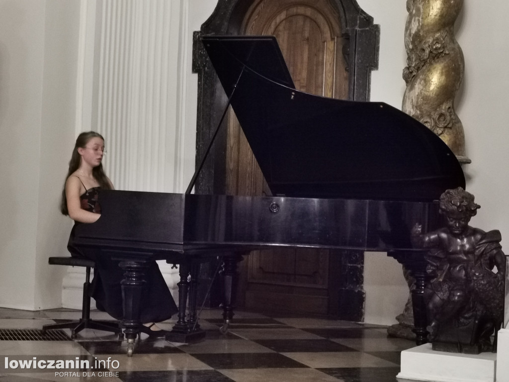Uzdolnieni pianiści wystąpili w Łowiczu