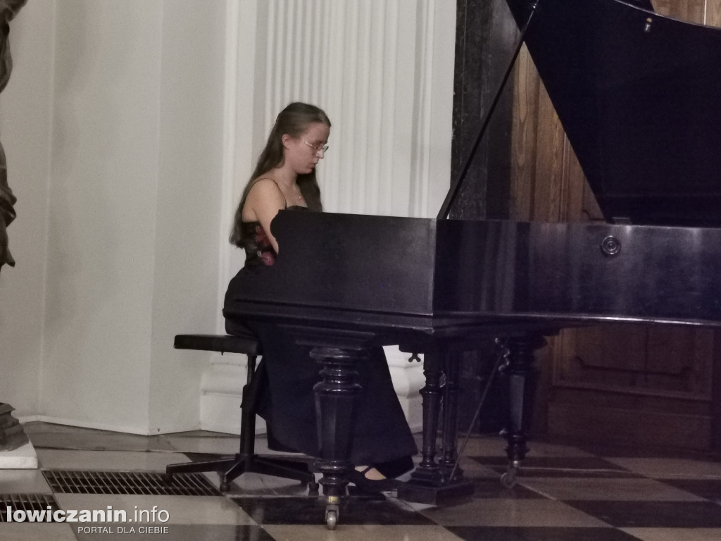 Uzdolnieni pianiści wystąpili w Łowiczu
