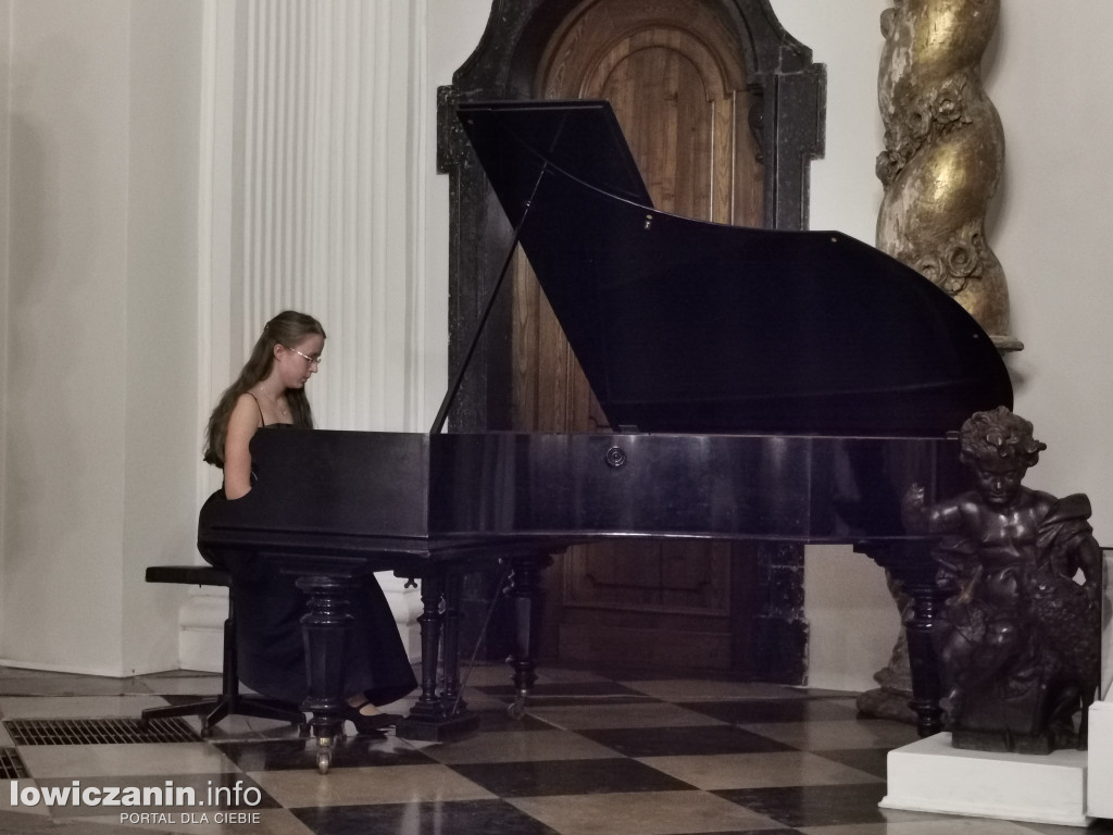 Uzdolnieni pianiści wystąpili w Łowiczu