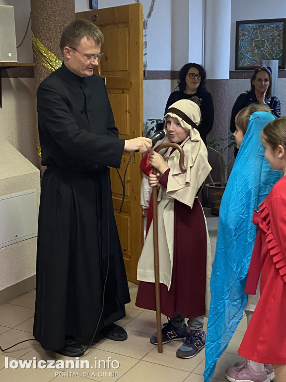 Bal Wszystkich Świętych w Szkole Pijarskiej  - pełen tańców, zabaw i pięknych strojów