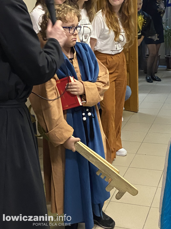 Bal Wszystkich Świętych w Szkole Pijarskiej  - pełen tańców, zabaw i pięknych strojów