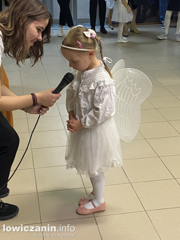 Bal Wszystkich Świętych w Szkole Pijarskiej  - pełen tańców, zabaw i pięknych strojów