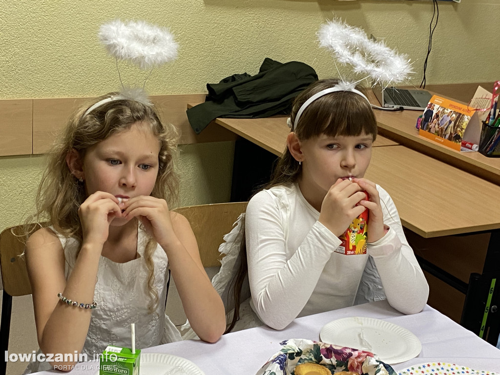 Bal Wszystkich Świętych w Szkole Pijarskiej  - pełen tańców, zabaw i pięknych strojów