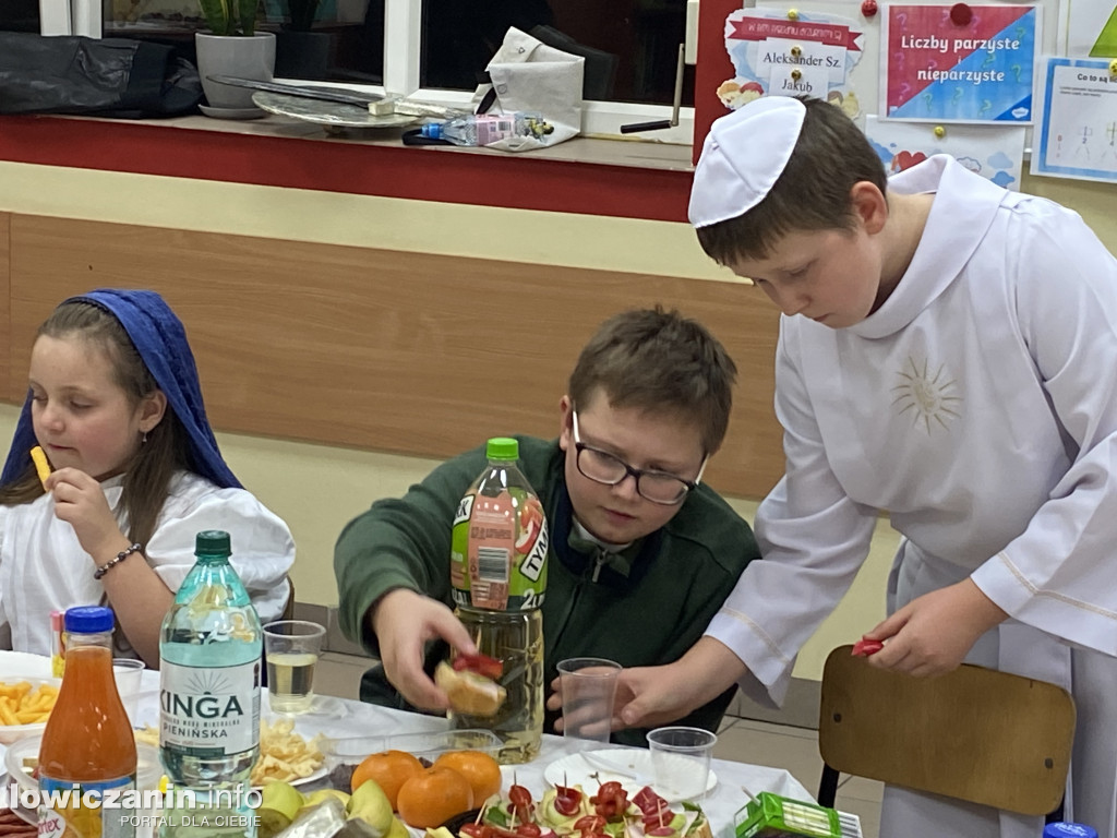 Bal Wszystkich Świętych w Szkole Pijarskiej  - pełen tańców, zabaw i pięknych strojów