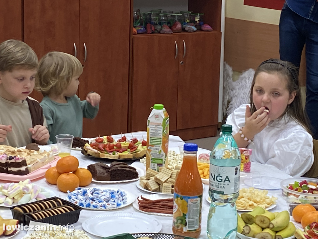 Bal Wszystkich Świętych w Szkole Pijarskiej  - pełen tańców, zabaw i pięknych strojów