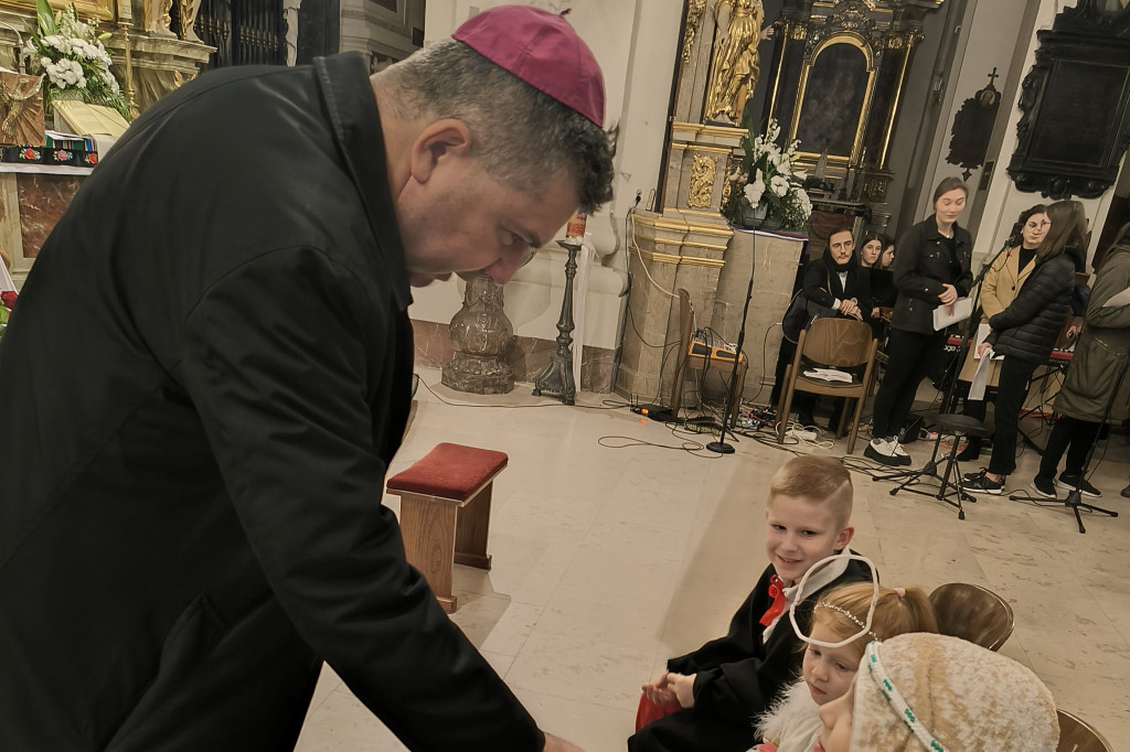 Noc Świętych w łowickiej katedrze 31.10.2023