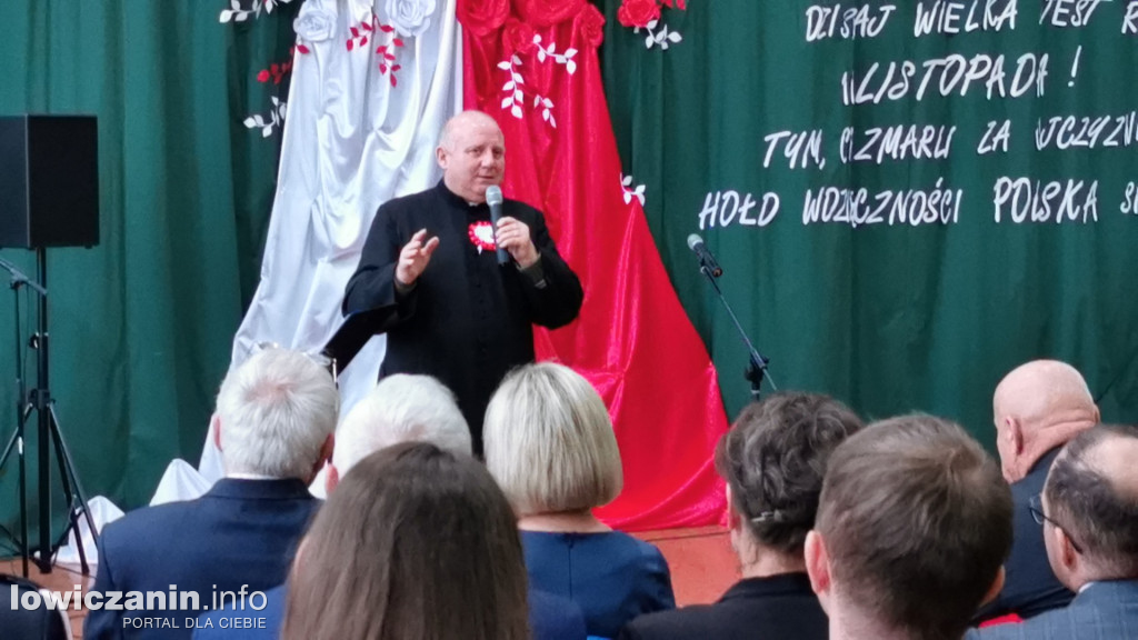 Uroczystości patriotyczne w Popowie Głowieńskim