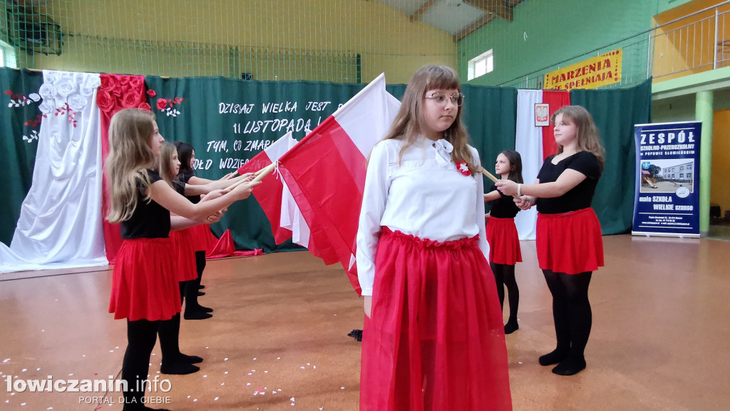 Uroczystości patriotyczne w Popowie Głowieńskim