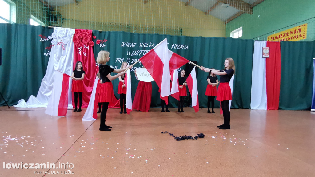 Uroczystości patriotyczne w Popowie Głowieńskim