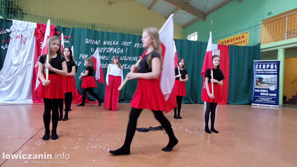 Uroczystości patriotyczne w Popowie Głowieńskim
