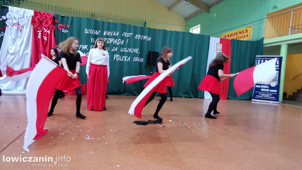 Uroczystości patriotyczne w Popowie Głowieńskim