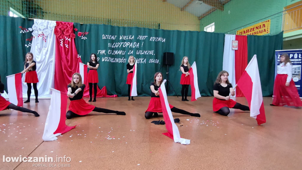 Uroczystości patriotyczne w Popowie Głowieńskim