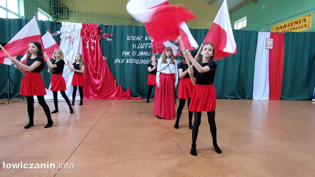 Uroczystości patriotyczne w Popowie Głowieńskim
