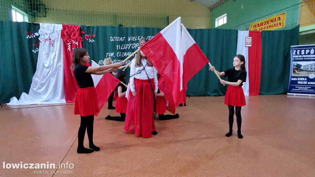 Uroczystości patriotyczne w Popowie Głowieńskim