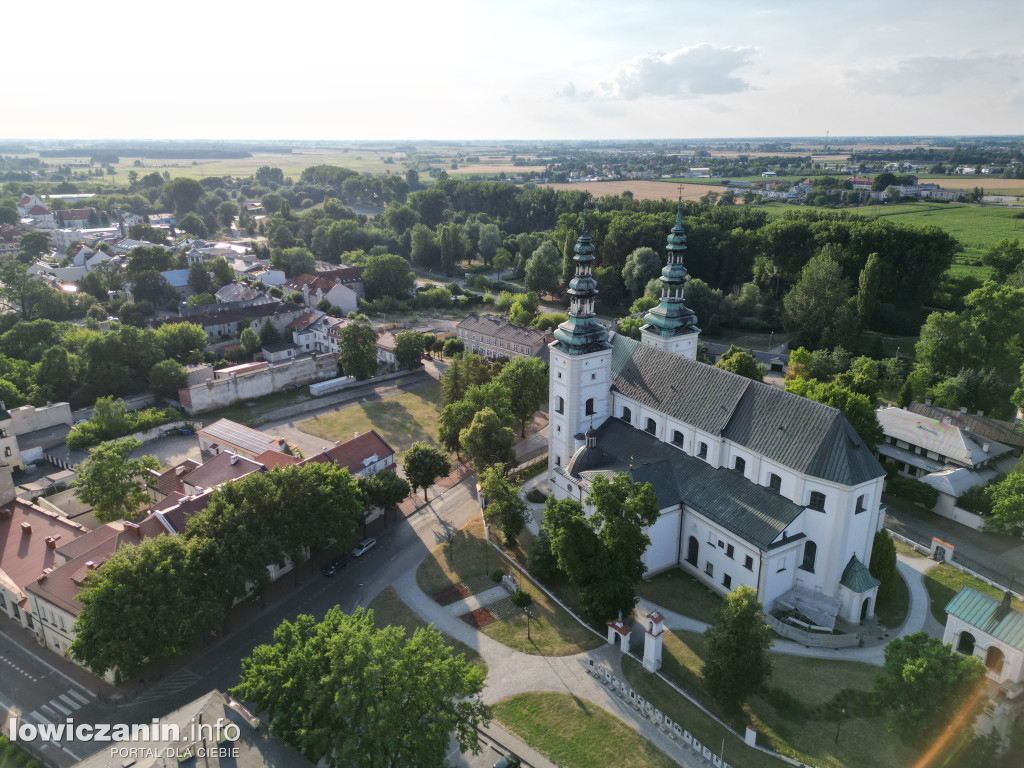 Łowicka katedra - z tej strony jej nie znacie