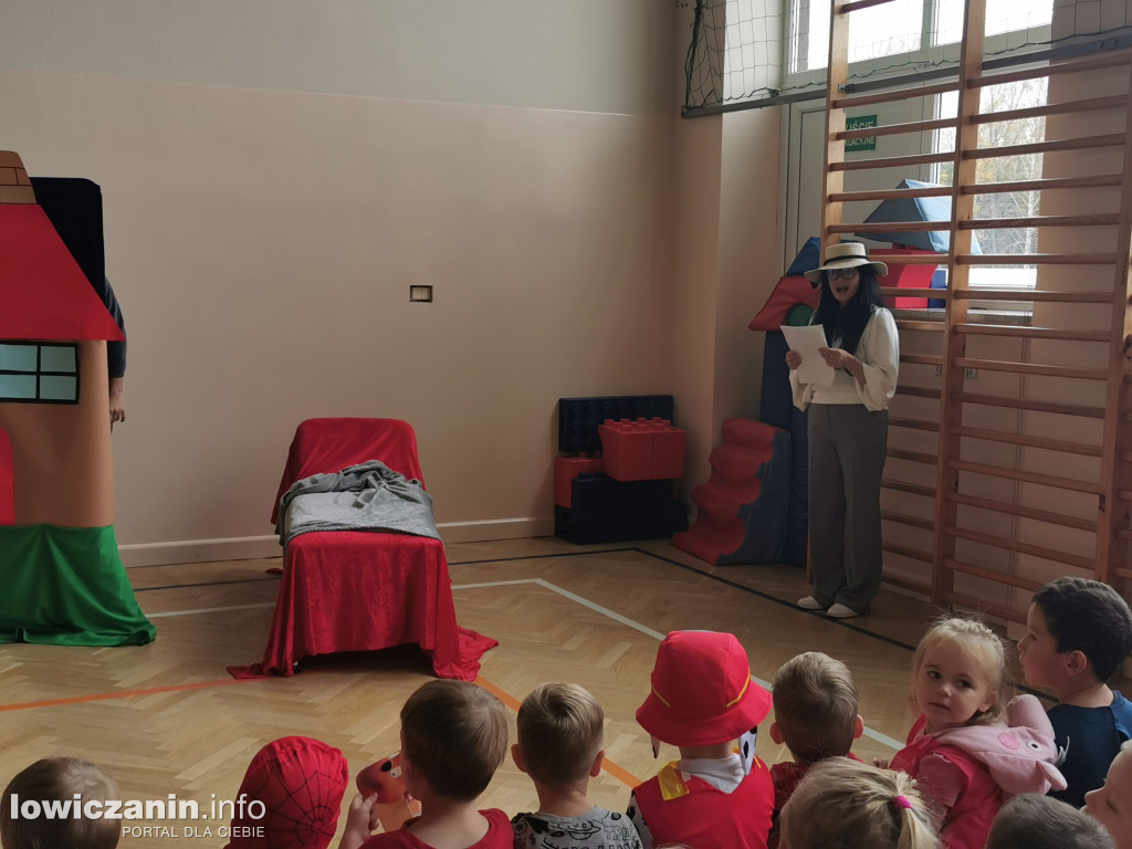 Czerwony Kapturek w SP w Zielkowicach