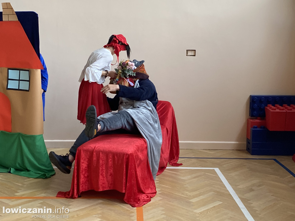 Czerwony Kapturek w SP w Zielkowicach