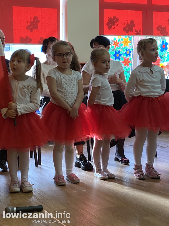Dzień Niepodległości w Przedszkolu nr 5 w Łowiczu