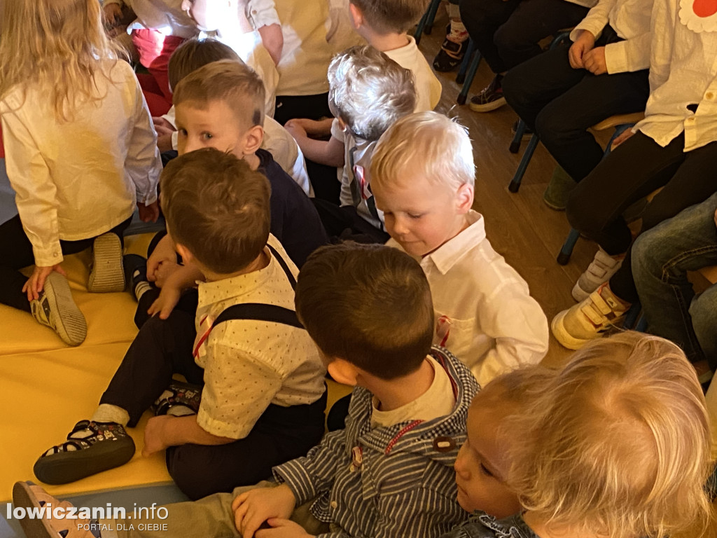 Dzień Niepodległości w Przedszkolu nr 5 w Łowiczu
