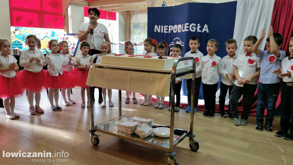 Dzień Niepodległości w Przedszkolu nr 5 w Łowiczu