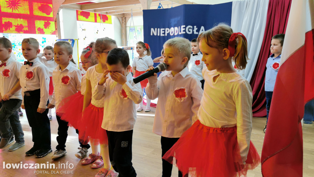 Dzień Niepodległości w Przedszkolu nr 5 w Łowiczu