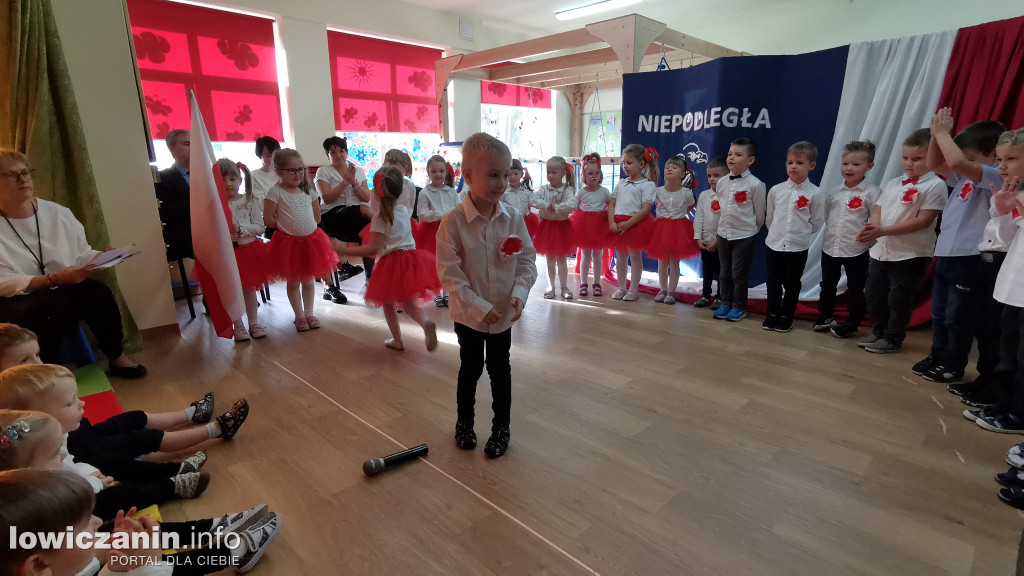 Dzień Niepodległości w Przedszkolu nr 5 w Łowiczu