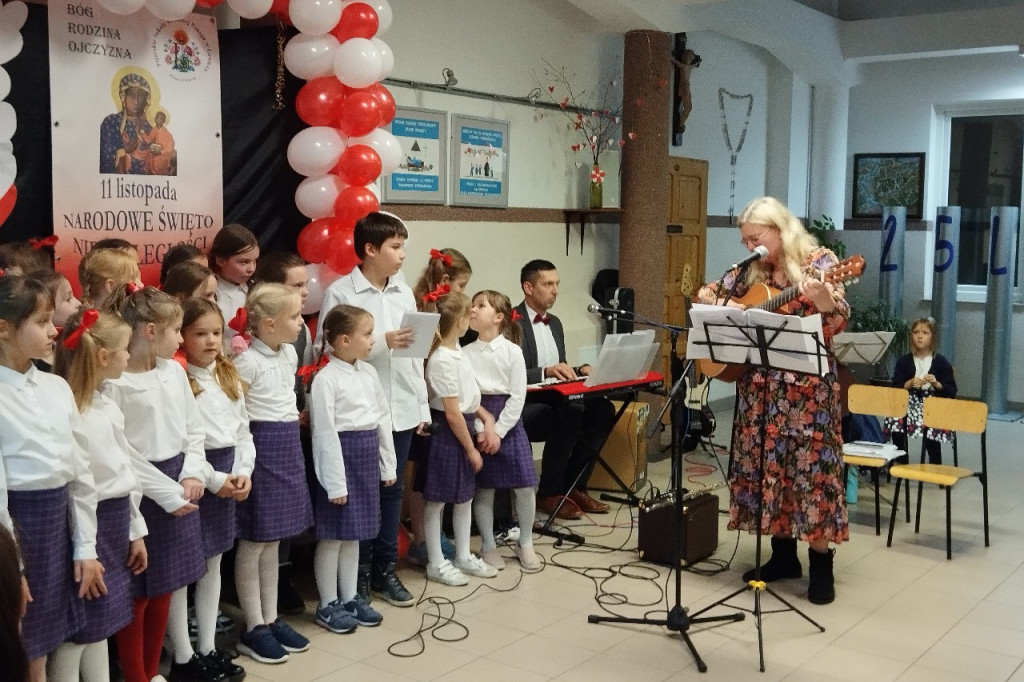 Wieczór pieśni patriotycznych w szkole pijarskiej