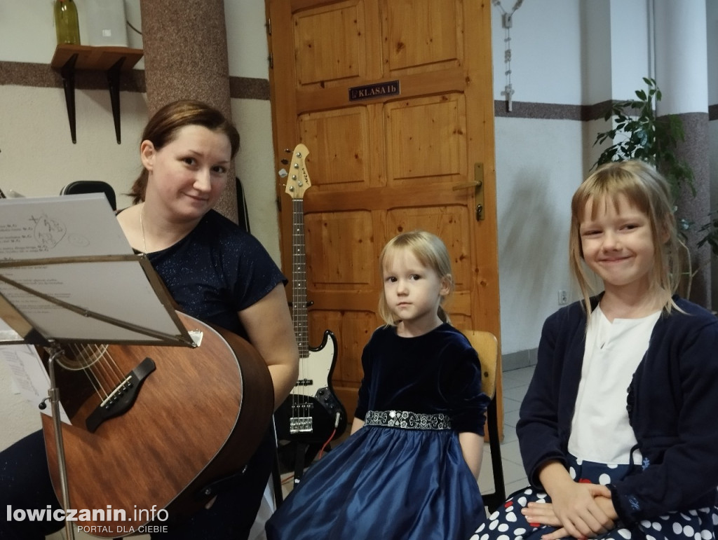 Wieczór pieśni patriotycznych w szkole pijarskiej