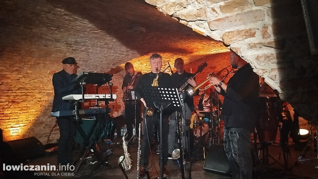 Koncert poświęcony M. Davisowi w łowickim muzeum