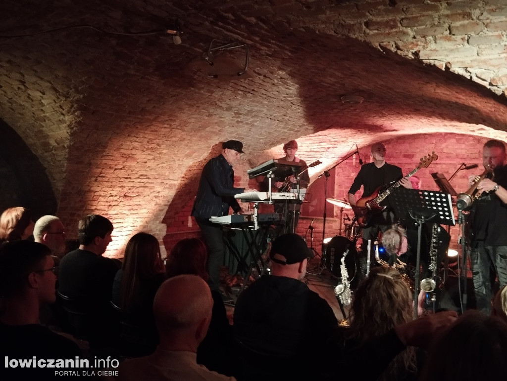 Koncert poświęcony M. Davisowi w łowickim muzeum