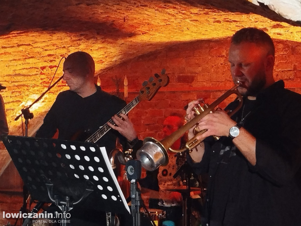 Koncert poświęcony M. Davisowi w łowickim muzeum