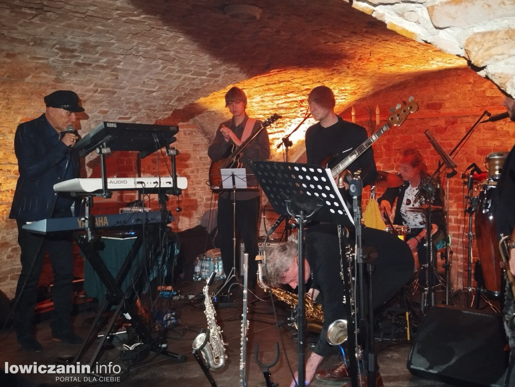 Koncert poświęcony M. Davisowi w łowickim muzeum