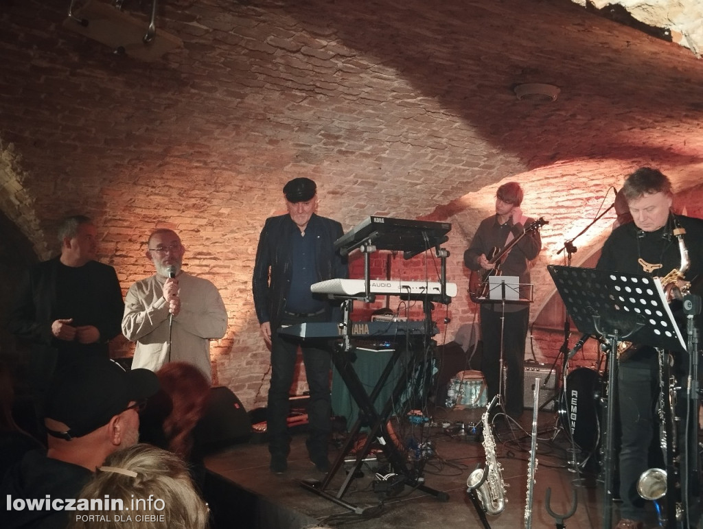 Koncert poświęcony M. Davisowi w łowickim muzeum