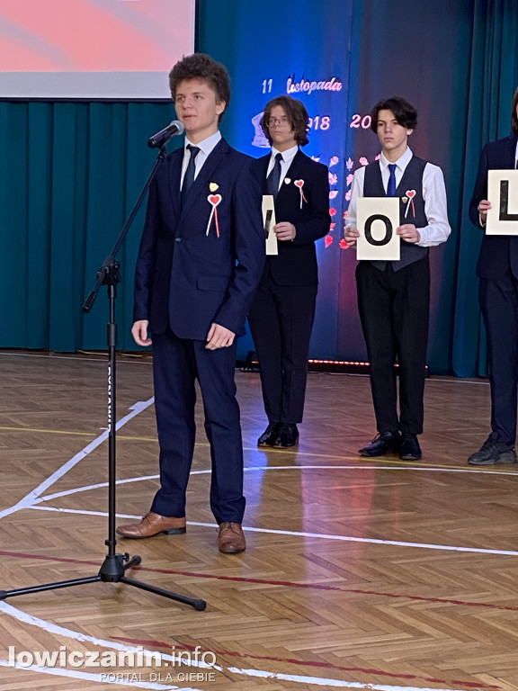 Narodowe Święto Niepodległości w szkole na Blichu