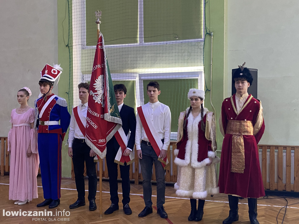 Narodowe Święto Niepodległości w szkole na Blichu